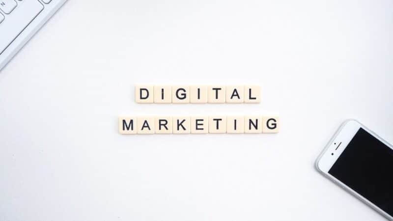 Jak prowadzić efektywną reklamę w social media?