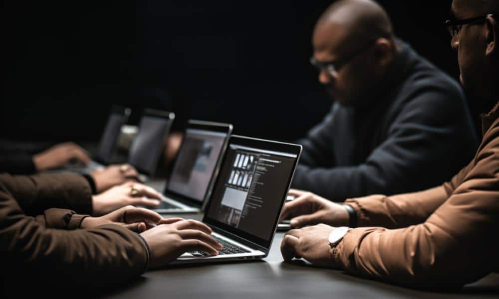 Edukacja w ochronie danych: Jak chronić się przed cyberzagrożeniami w 2025 roku?